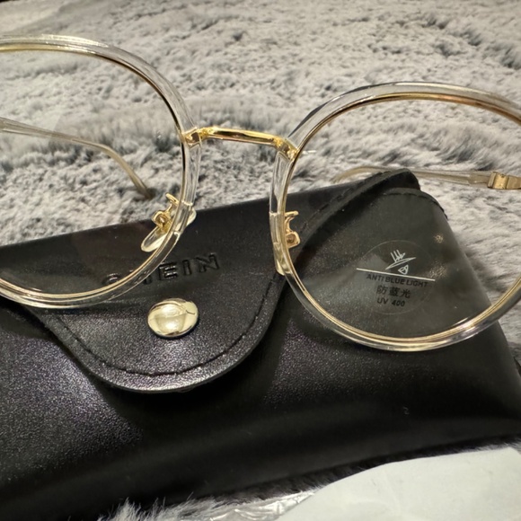 Fashion Eyeglasses - Picture 4 of 5